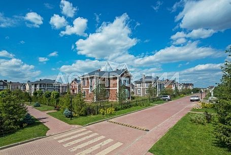 Купить дом в коттеджном поселоке Европа (Голландский квартал)