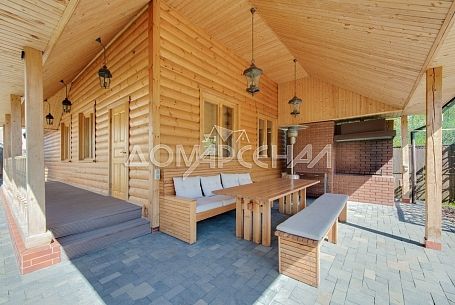 Купить коттедж в КП 9507 Пенино. Загородный коттедж с бассейном на просторном участке