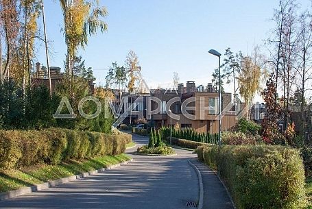 Купить участок в коттеджном поселоке Резиденция Рублево