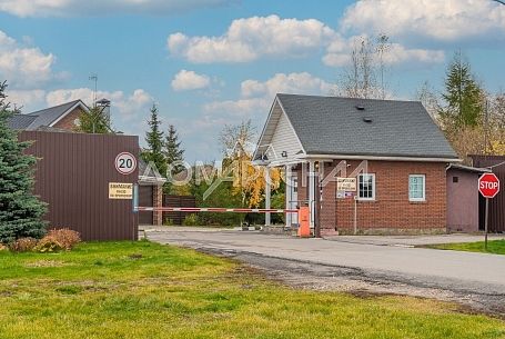 Купить участок в коттеджном поселоке Новая Ильичевка