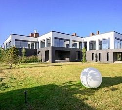 11466 КП Усадьба Бергов. Современный дом 940 кв.м с бассейном