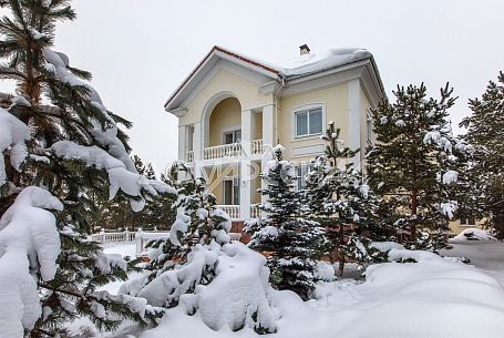 Коттеджный поселок 8980 Милюково. Аренда уютного коттеджа в классическом стиле