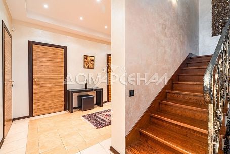 Продажа коттеджей в КП 10930 Ново-Переделкино. Комфортный коттедж в черте города