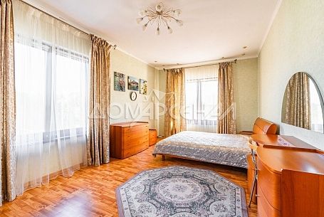 КП 11096 Изварино. Просторный дом в черте города 