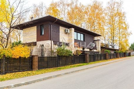 Купить дом в коттеджном поселоке Крекшино