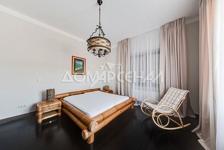 Коттеджный поселок 9507 Пенино. Загородный коттедж с бассейном на просторном участке