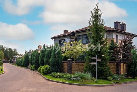 Купить коттедж в коттеджном поселоке Лесная слобода