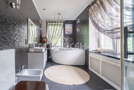 Продажа домов в КП 11454 КП Большое Покровское. Меблированный дом в стиле современной классики