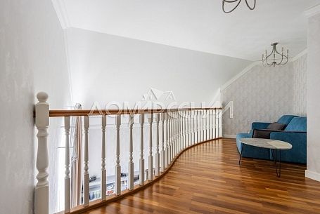 11533 КП Росинтер-2. Просторный особняк, утопающий в зелени ухоженного участка