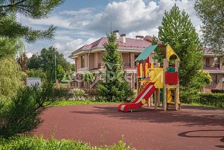 Купить дом в коттеджном поселоке Резиденция Николинские Ключи