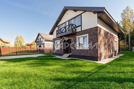 Продажа коттеджей в КП Лесное озеро