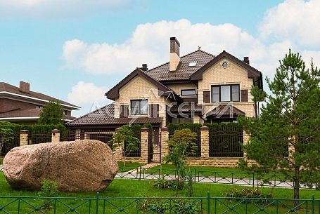 Продажа коттеджей в КП Есенино