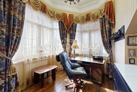 КП 11549 ЖК Дубровка. Меблированный 3х уровневый таунхаус 270 кв.м КП 11549 ЖК Дубровка. Меблированный 3х уровневый таунхаус 270 кв.м