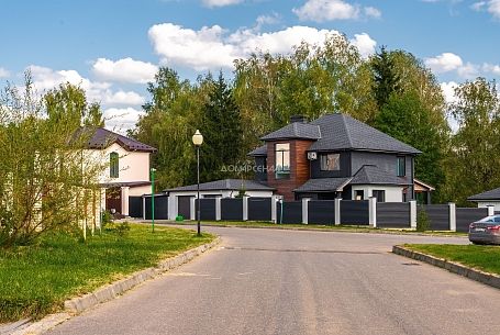 Купить участок в коттеджном поселоке Цветочный