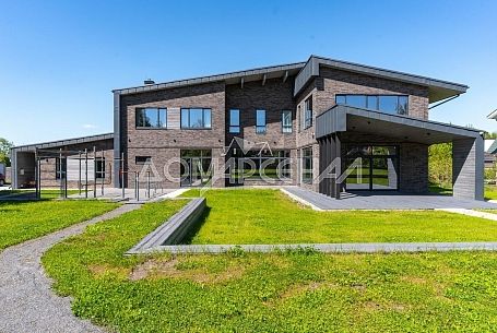 Купить дом в КП Изумрудная долина