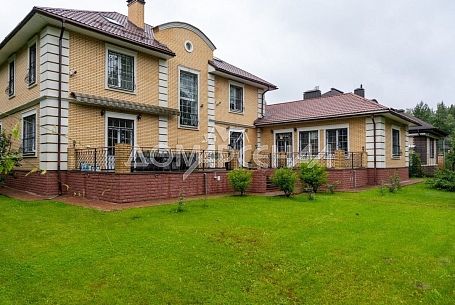Продажа домов в КП 11454 КП Большое Покровское. Меблированный дом в стиле современной классики