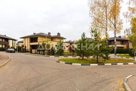 Купить участок в коттеджном поселоке Крекшино