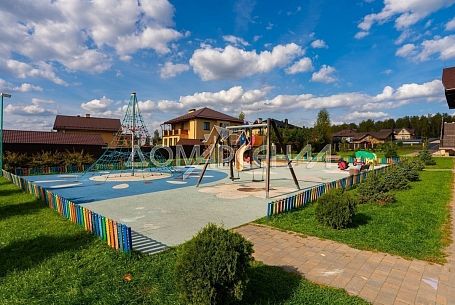 Купить дом в коттеджном поселоке Цветочный