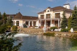 11642 КП Крёкшино. Кирпичный меблированный дом‑усадьба