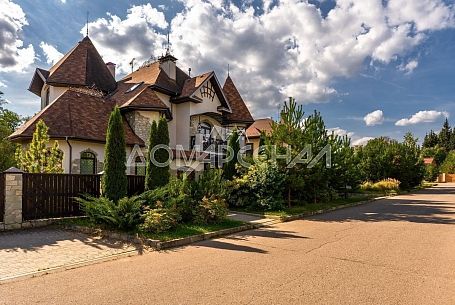 Купить коттедж в коттеджном поселоке Цветочный