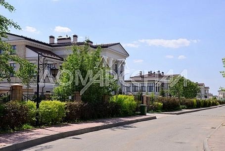 Купить участок в коттеджном поселоке Резиденции Монолит