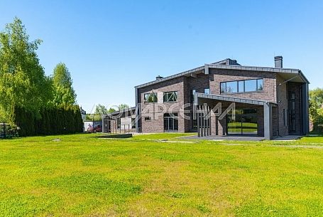 Продажа домов в КП Изумрудная долина