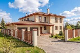 11545 КП Ново-Троицкое. Семейный дом в камерном поселке — всё готово для жизни!