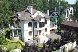 8555 КП Столбово. Усадьба в классическом стиле на границе реликтового леса