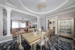 8840 КП Новая Ильичевка. Загородная усадьба с бассейном