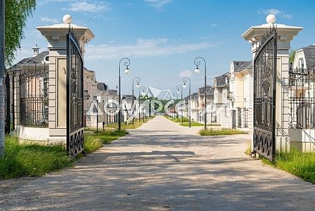 Купить дом в коттеджном поселоке Монплезир-Пушкино