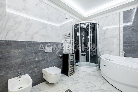 Западная резиденция