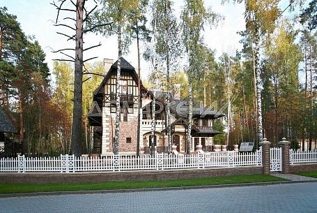 Купить коттедж в КП Довиль