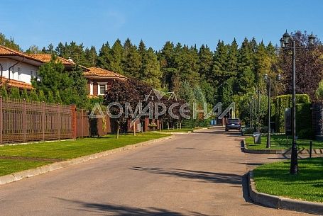 Купить участок в коттеджном поселоке Благодать