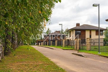 Купить дом в коттеджном поселоке Крекшино
