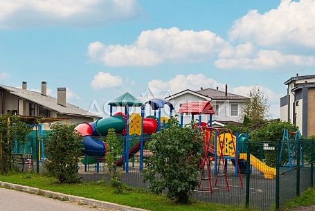 Купить коттедж в КП Есенино