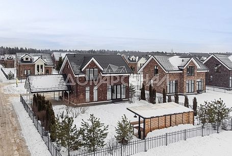 Продажа коттеджей в КП Резиденция Булатово