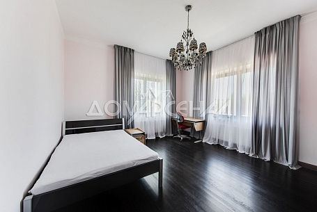 9507 Пенино. Загородный коттедж с бассейном на просторном участке