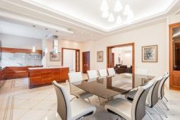 10865 КП Изумрудная долина. Загородная усадьба со SPA-зоной на живописном участке
