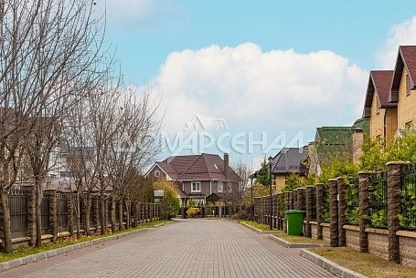 Купить коттедж в коттеджном поселоке Гайд Парк