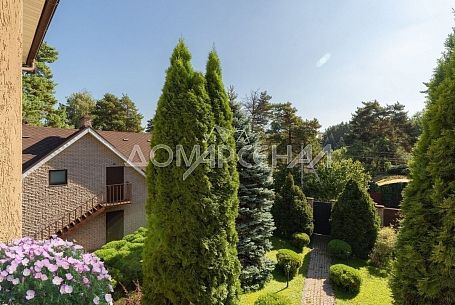 Продажа коттеджей в КП 10930 Ново-Переделкино. Комфортный коттедж в черте города