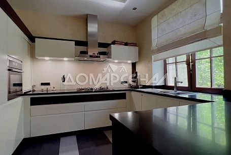 Лесное озеро Лесное озеро