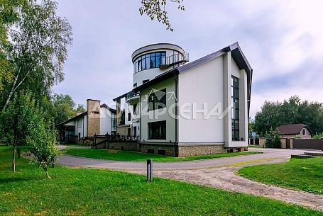 8841 КП Картмазово. Загородная резиденция с собственной вертолетной площадкой