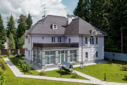 10490 КП Малые Вяземы. Меблированный коттедж на прилесном участке