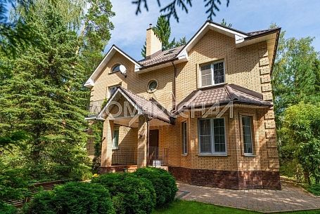 Продажа коттеджей в КП Лесное озеро КП