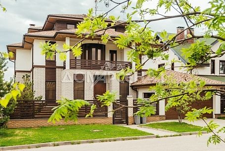 Купить дом в коттеджном поселоке Антоновка