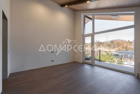 Продажа домов в КП 11097 Алабино. Видовой дом шале у реки