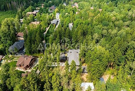 10888 Рожновка. Современный коттедж на лесном участке