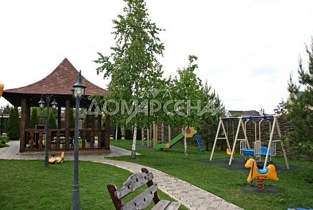 Купить коттедж в коттеджном поселоке Изумрудная долина
