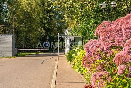 Купить участок в коттеджном поселоке Эко-поселок Варварино