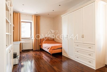 Продажа коттеджей в КП 10930 Ново-Переделкино. Комфортный коттедж в черте города